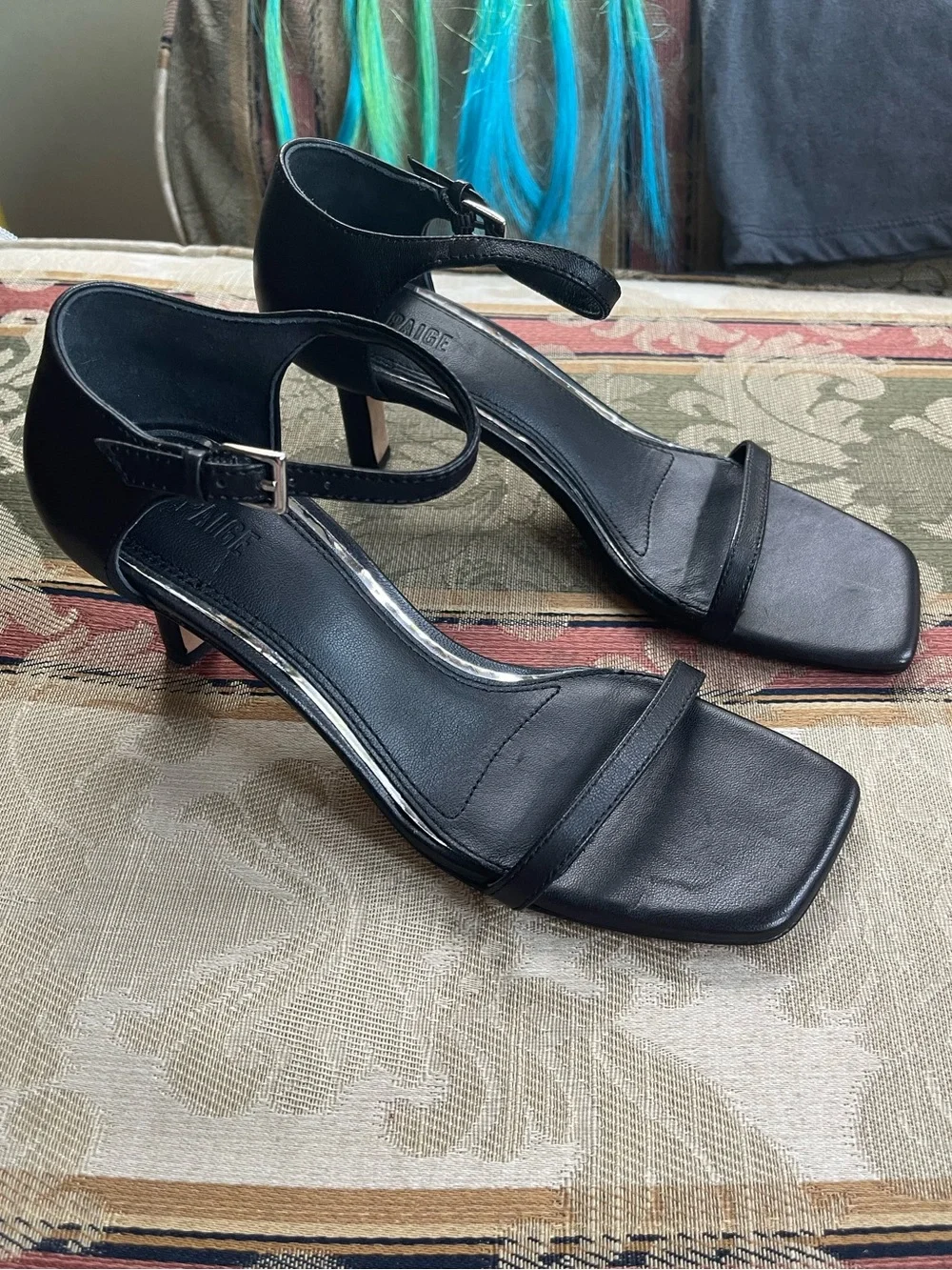 Paige Elin Ankle Strap Kitten Heel Sandals. Size 5 Women N11-20